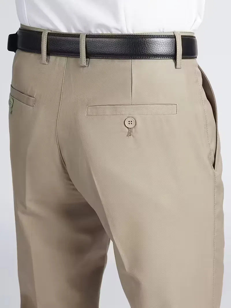 Trousers with elastic waistband and regular fit