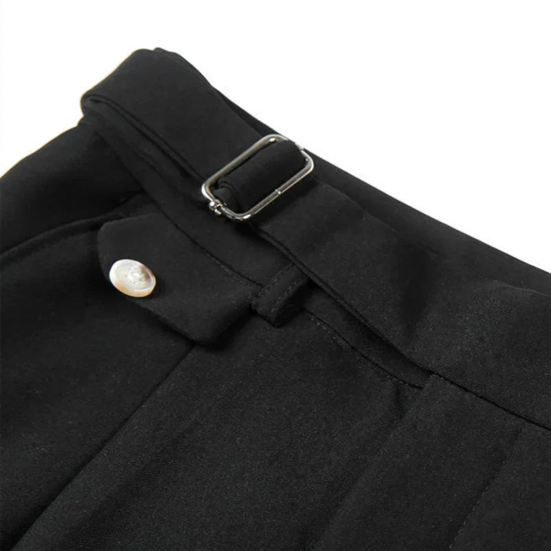 Dries | Shorts with Elegance