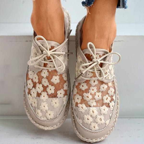 Sophie | Airy shoe with floral pattern