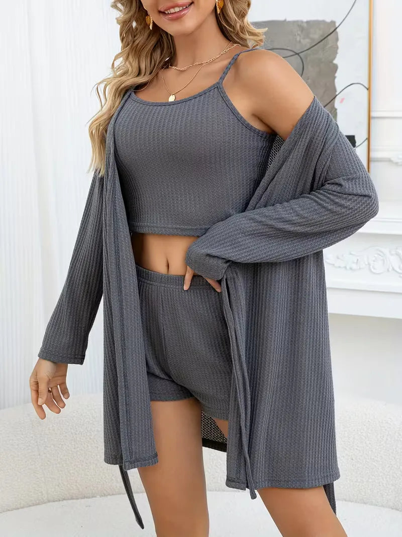 Three-piece set with waffle texture