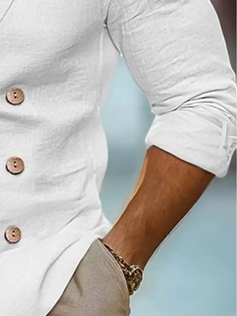 Slim fit blazer with wooden buttons