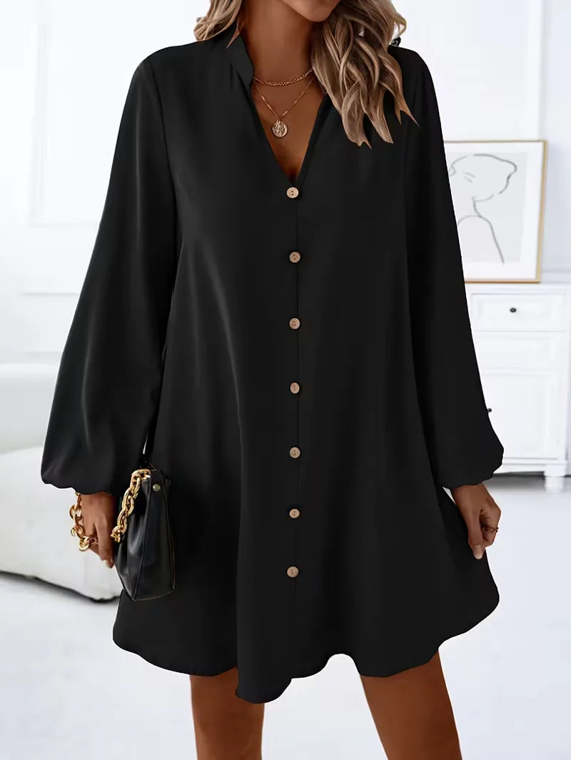 Shirt dress with V-neck and long sleeves