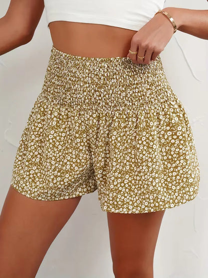Short with High Waist and Floral Pattern