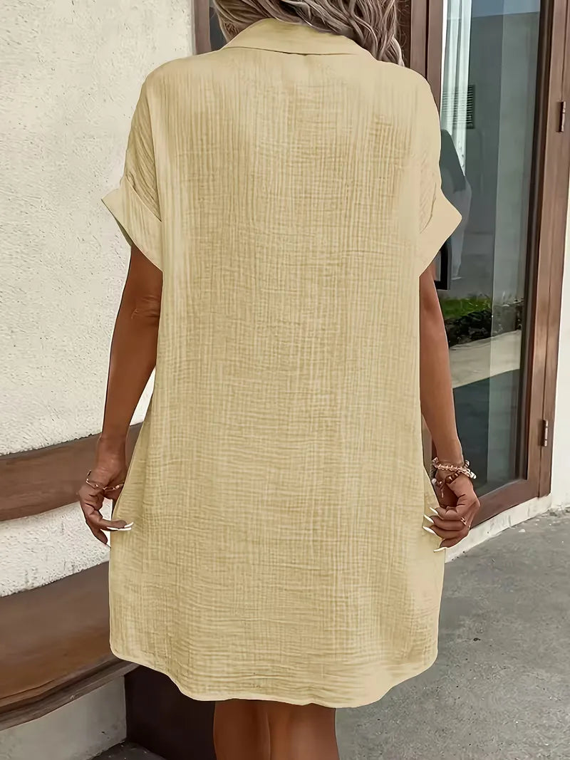 Shirt dress with V-neck and short sleeves