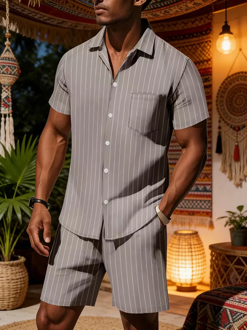 Men's Summer Outfit with Short Sleeves