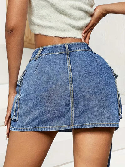 Denim skirt with flap pockets