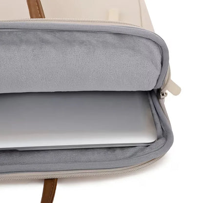 Laptop bag with front pocket and zip