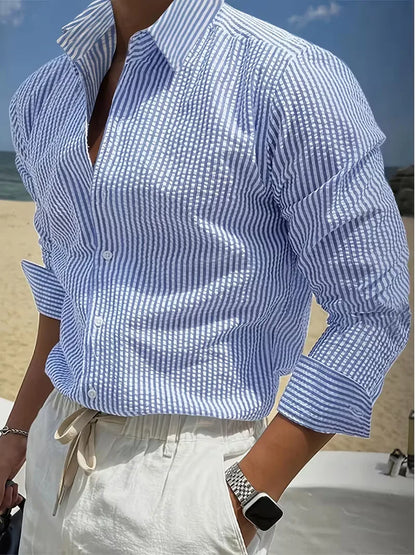 Casual shirt with long sleeves