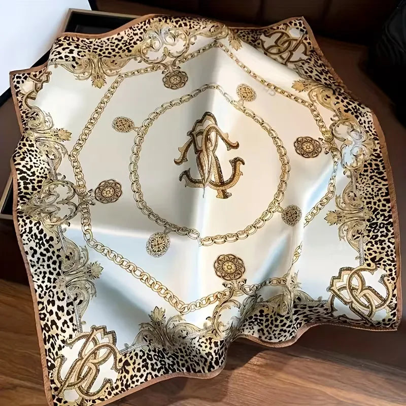 Light scarf with leopard print
