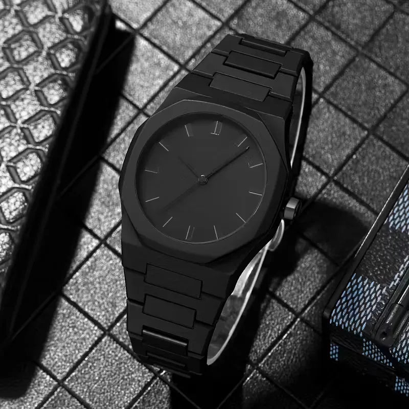 Analogue watch with plastic strap