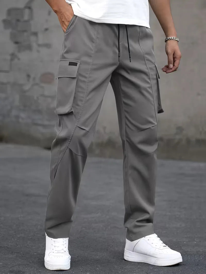Cargo trousers with elastic waistband