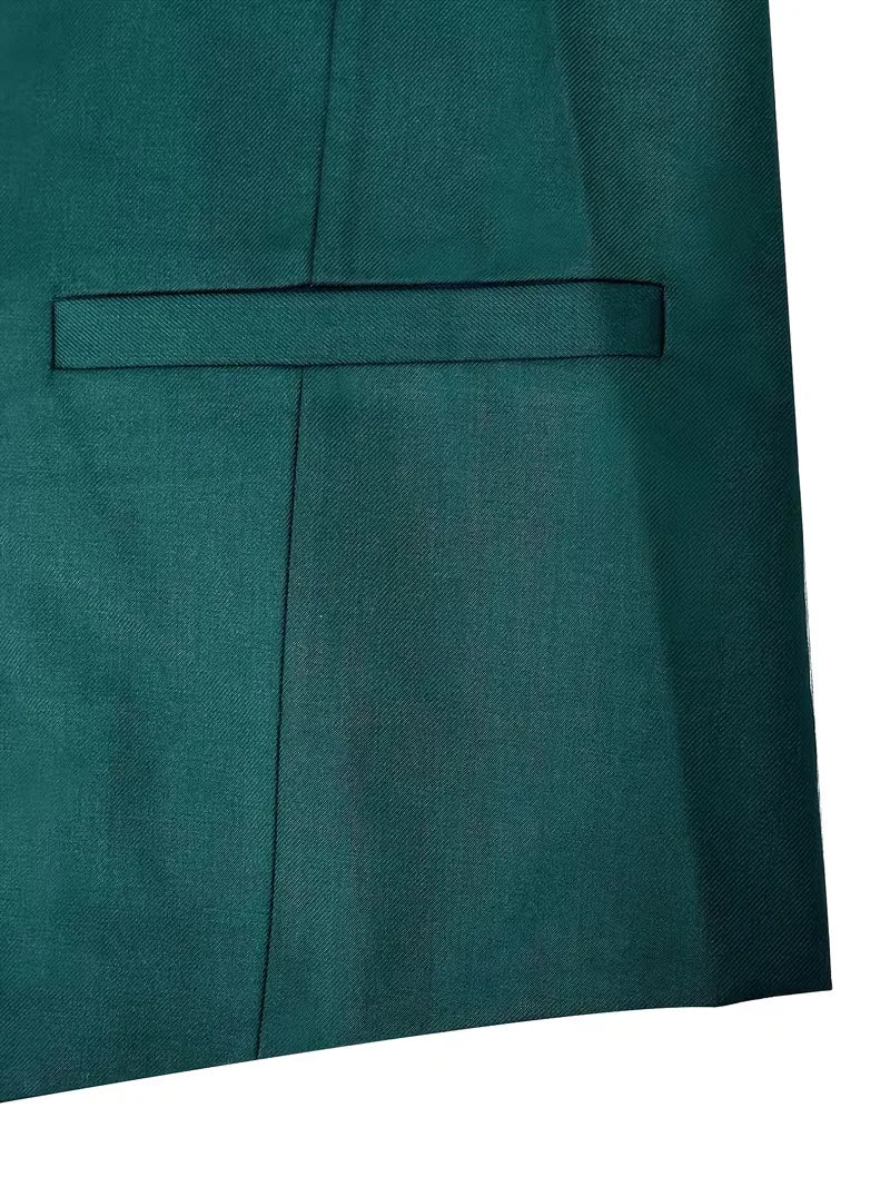 Three-piece slim fit suit