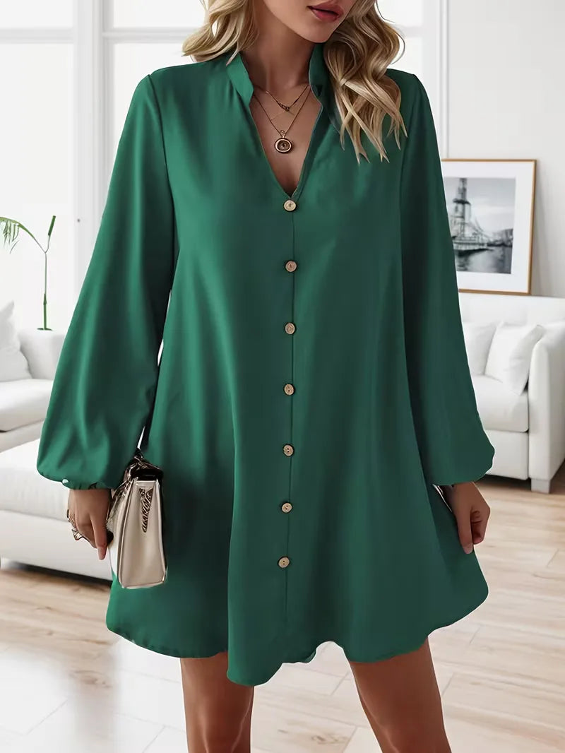Shirt dress with V-neck and long sleeves