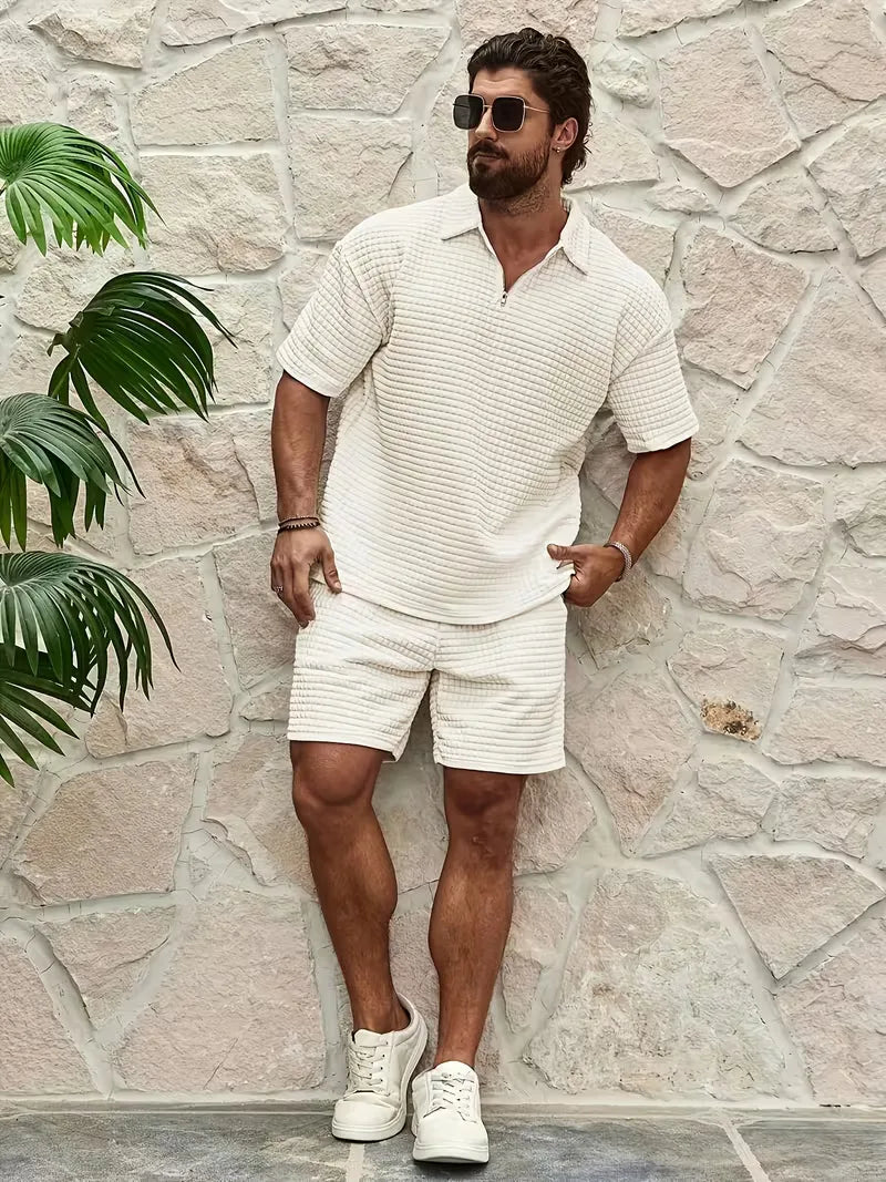 Set with V-neck and texture