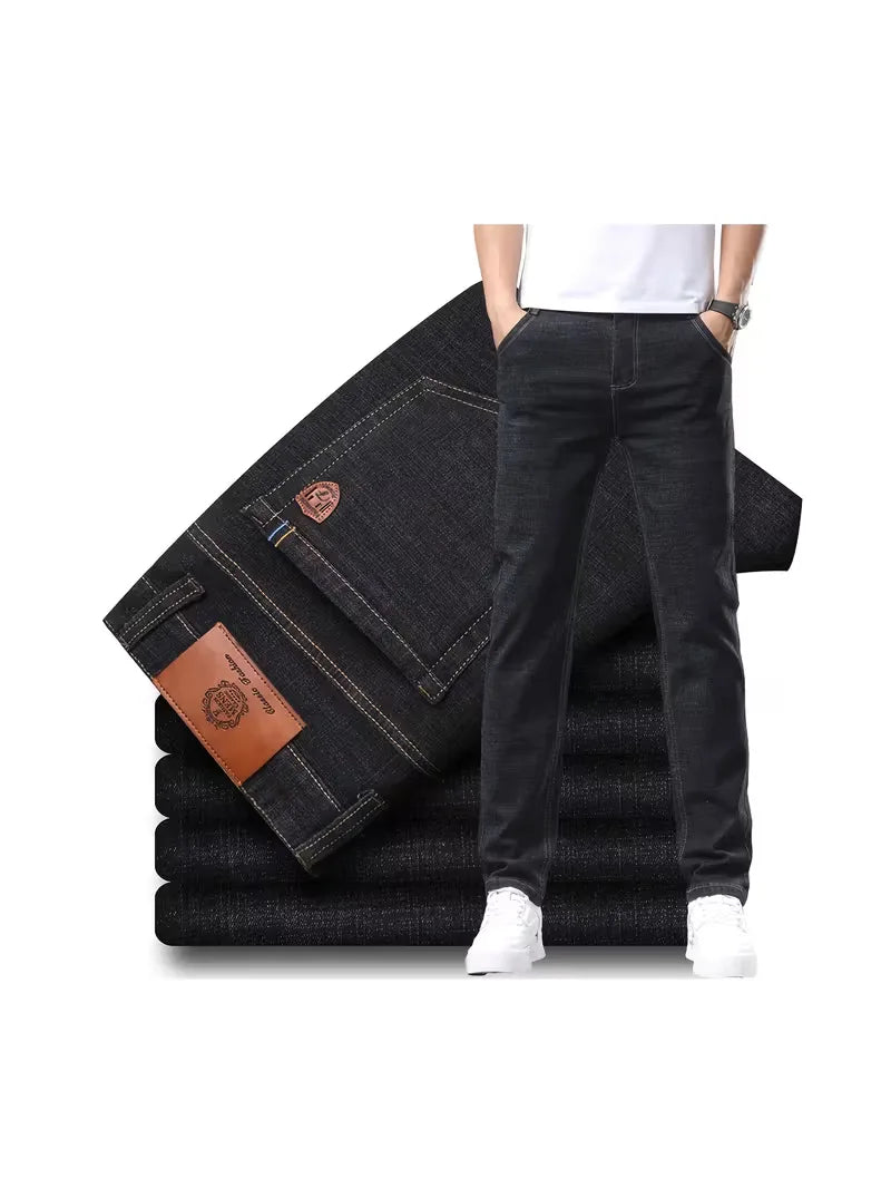 Straight jeans with visible stitching
