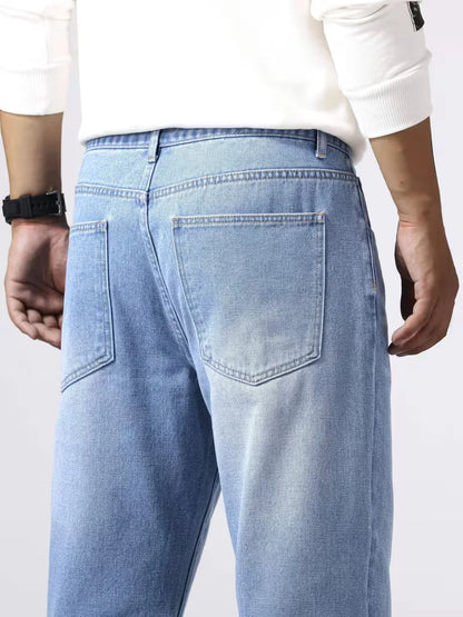 Loose fit jeans with five pockets