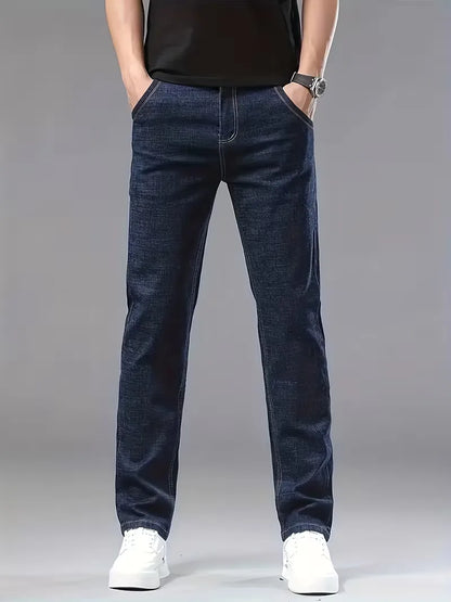 Straight jeans with visible stitching