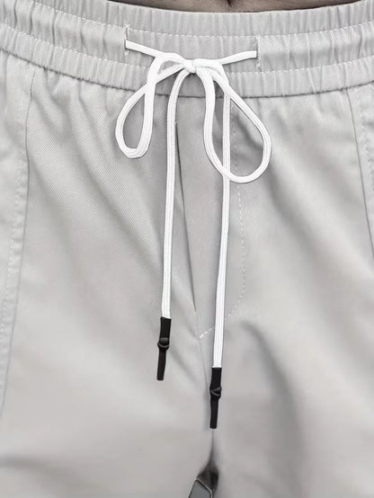 Cargo trousers with elastic waistband