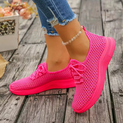 Low sneakers with woven design