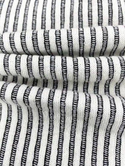Casual men's T-shirt with jacquard pattern