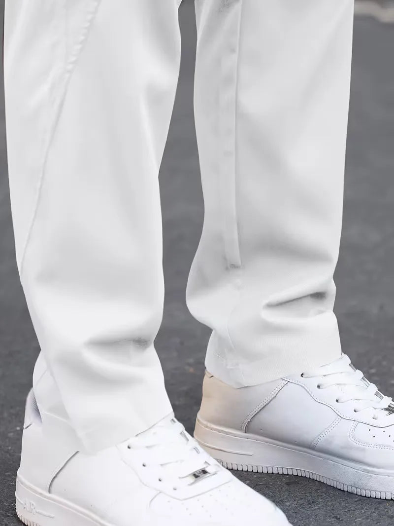 Cargo trousers with elastic waistband