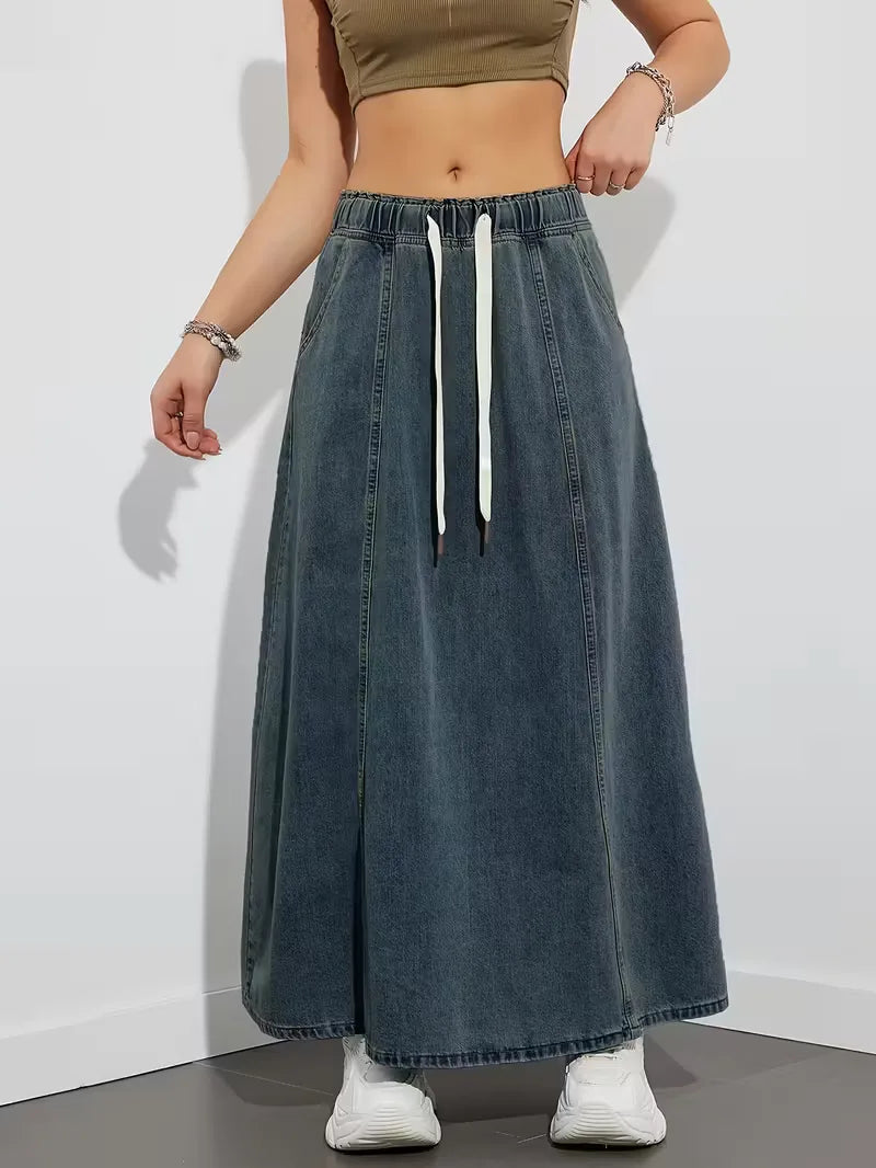 Denim skirt with elastic waistband