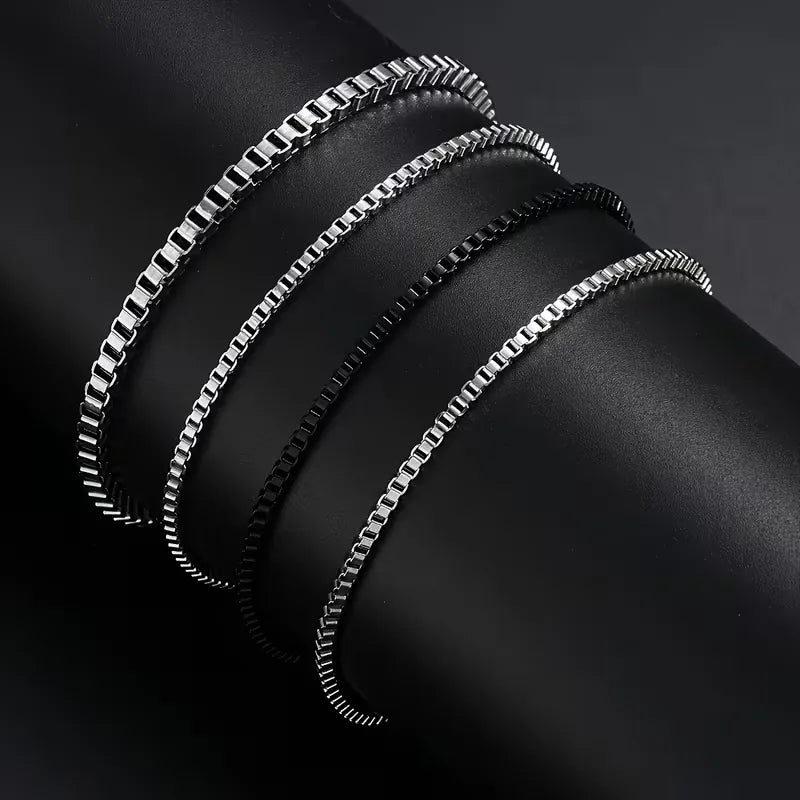 Set of four minimalist bracelets