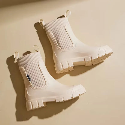 Chelsea boots with ribbed elastic panels