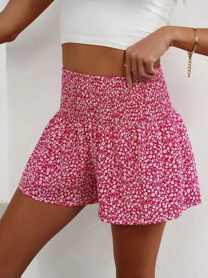 Short with High Waist and Floral Pattern