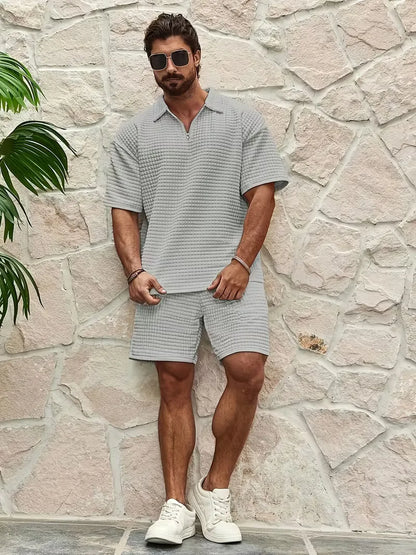 Set with V-neck and texture