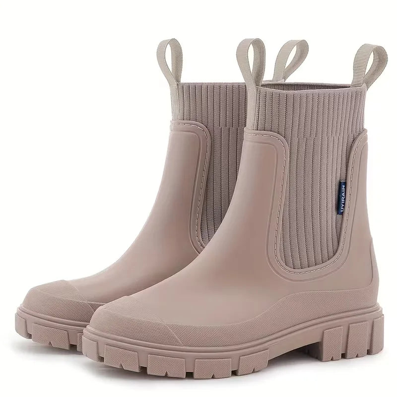 Chelsea boots with ribbed elastic panels
