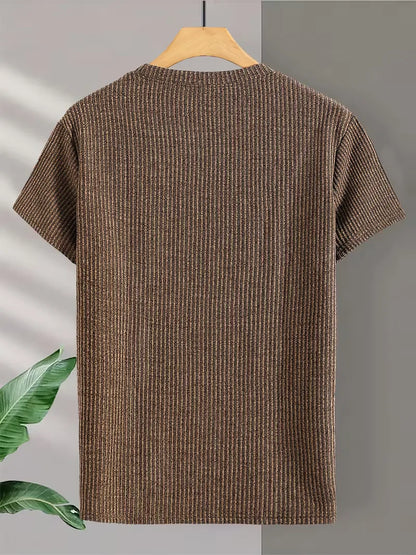 Casual men's T-shirt with jacquard pattern
