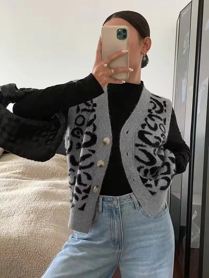 Gilet with Leopard Print