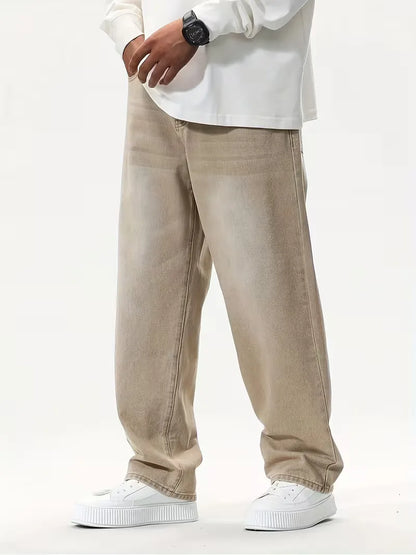 Loose fit jeans with wide leg