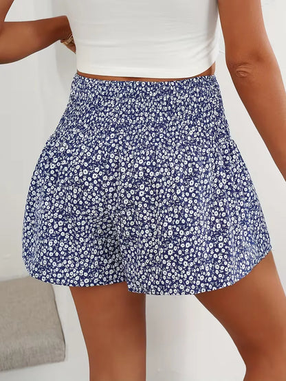 Short with High Waist and Floral Pattern