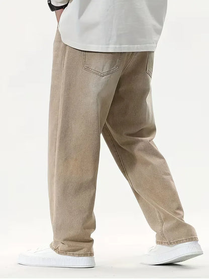 Loose fit jeans with wide leg