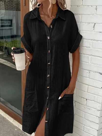 Shirt dress with V-neck and short sleeves