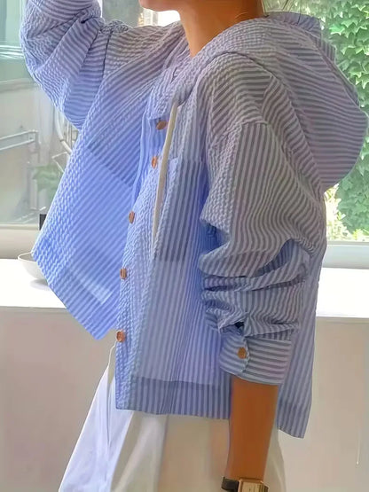 Cropped hoodie with striped pattern