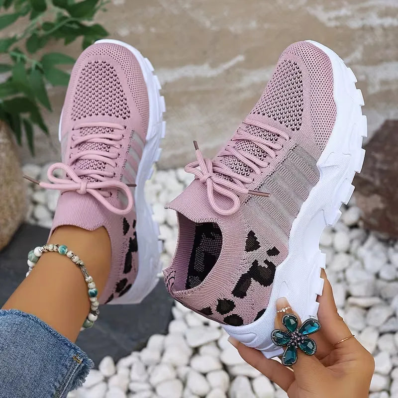Low sneaker with leopard print