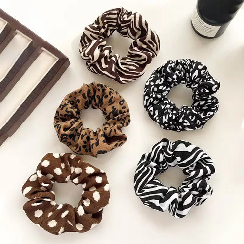Set of 5 scrunchies with animal prints