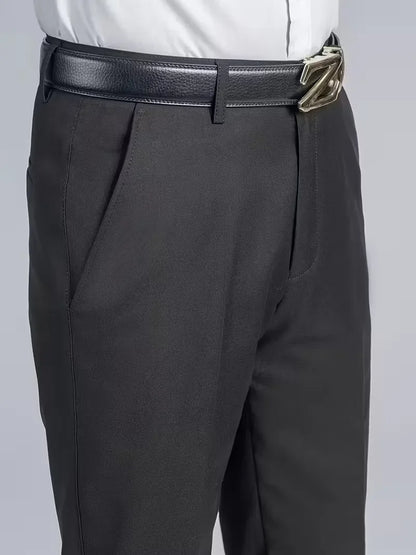 Trousers with elastic waistband and regular fit