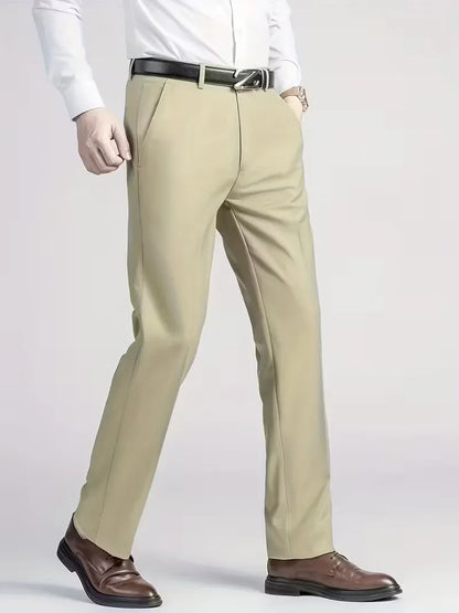 Trousers with elastic waistband and regular fit