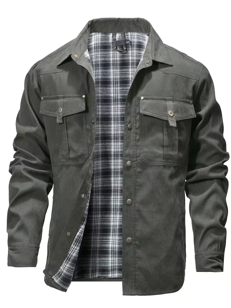Cargo jacket with lapel collar and button closure