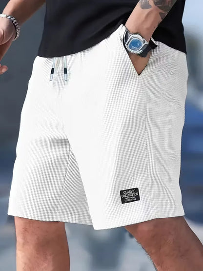 Casual shorts with drawstring waist and side pockets