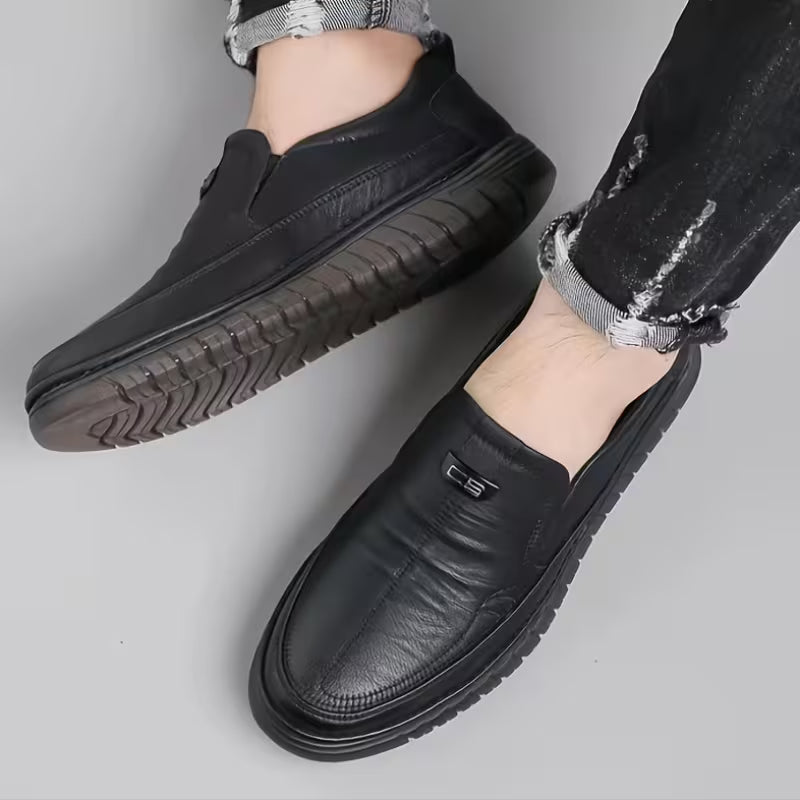 Comfortable loafers with non-slip sole