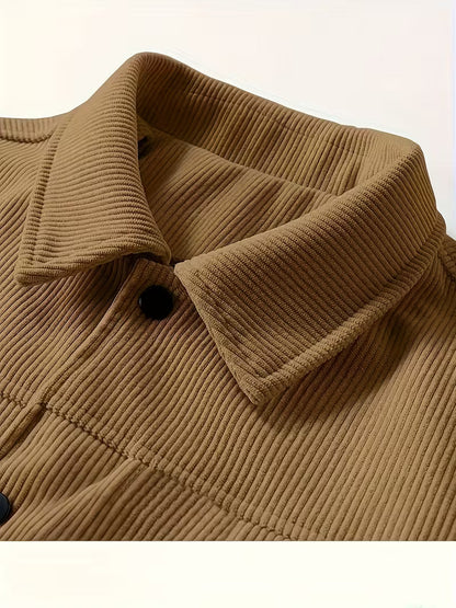 Corduroy jacket with two chest pockets and classic collar