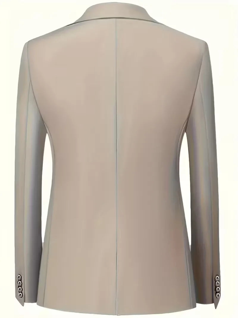 Three-piece men's suit with slim fit and glossy finish