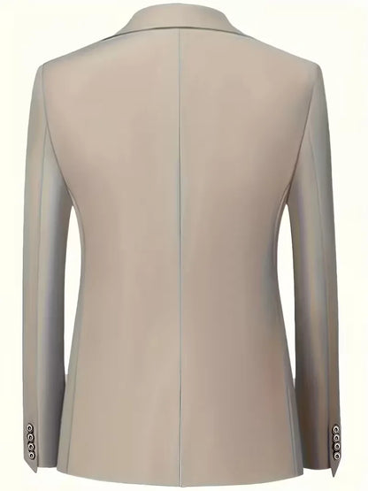 Three-piece men's suit with slim fit and glossy finish