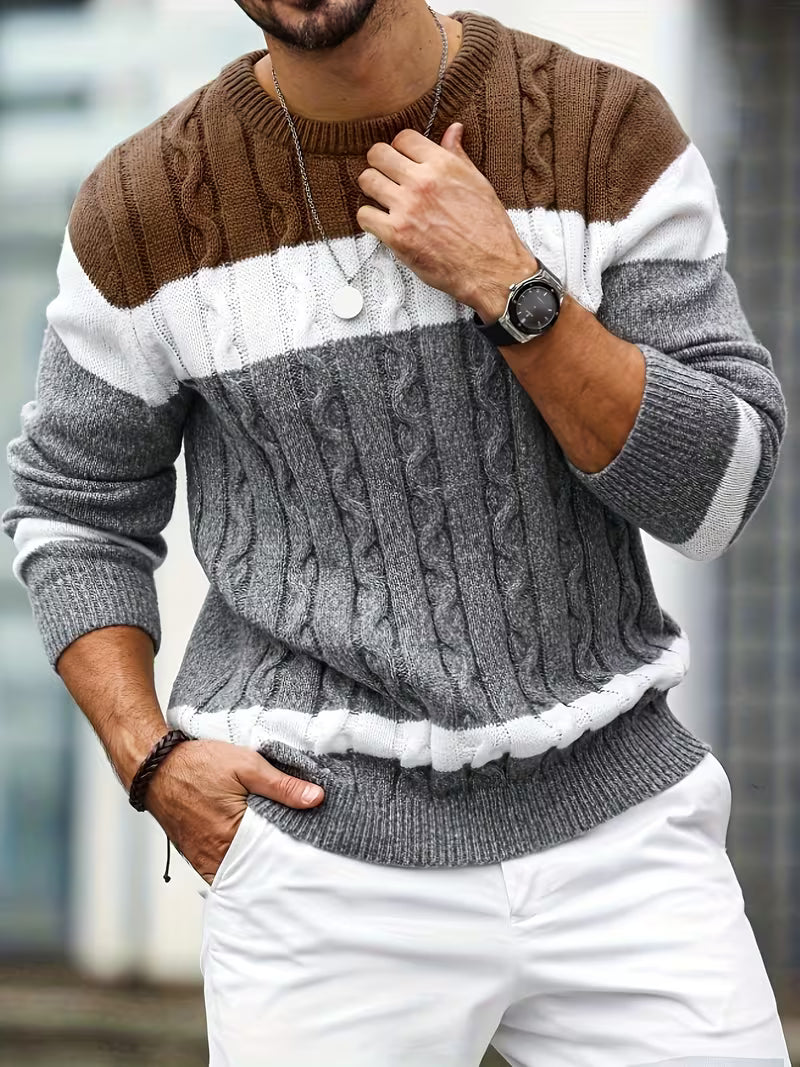 Knitted jumper with colour block design and round neck