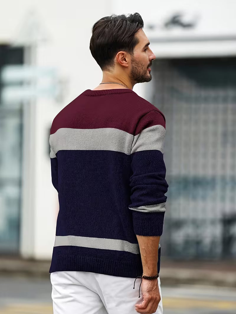 Knitted jumper with colour block design and round neck